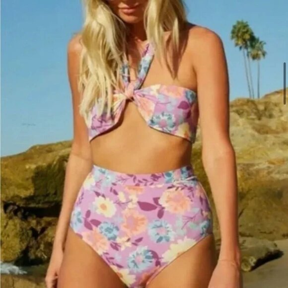 Billabong Other - Billabong x Salty Blonde womens purple Halley’s Garden Bikini size medium NWT